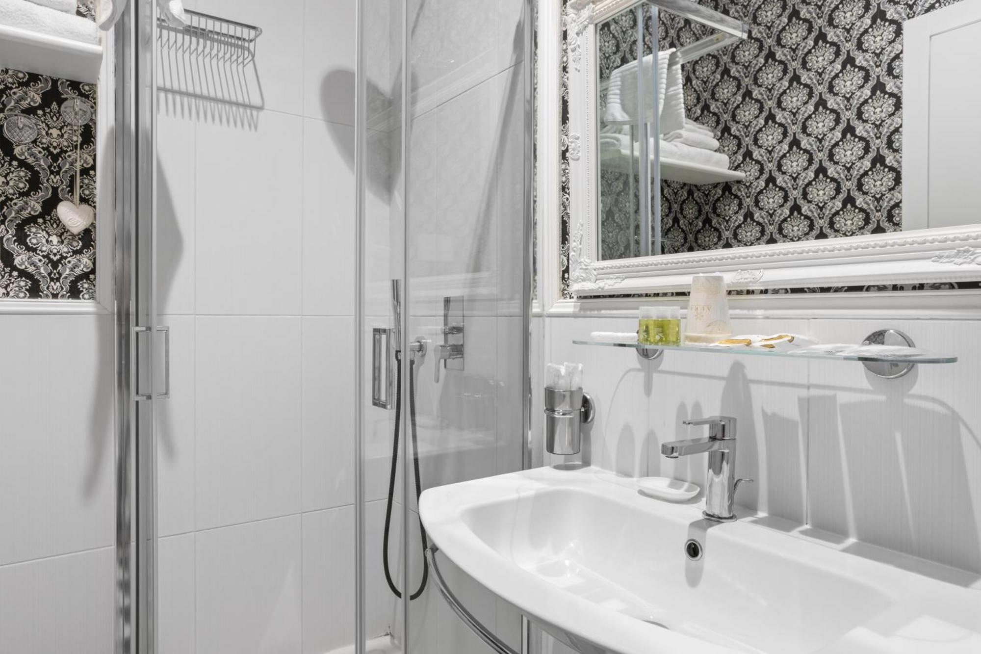 Gh Navona Gasthuis 5*